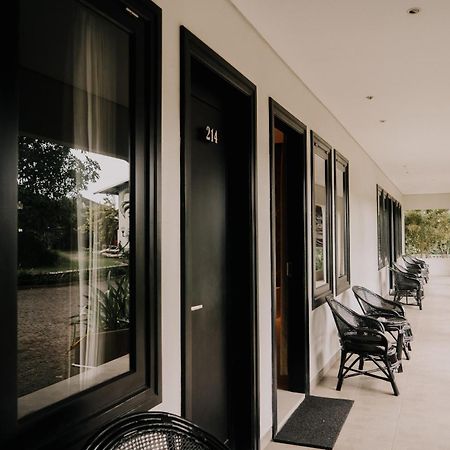 New Surya Hotel Banyuwangi  Luaran gambar