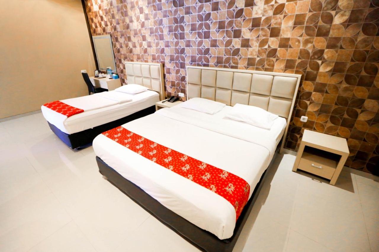 New Surya Hotel Banyuwangi  Luaran gambar