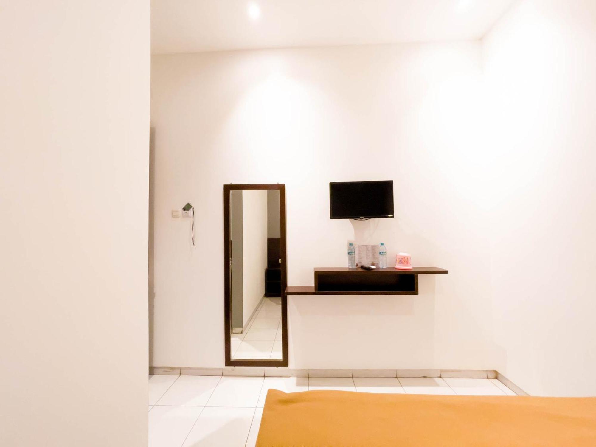 New Surya Hotel Banyuwangi  Luaran gambar