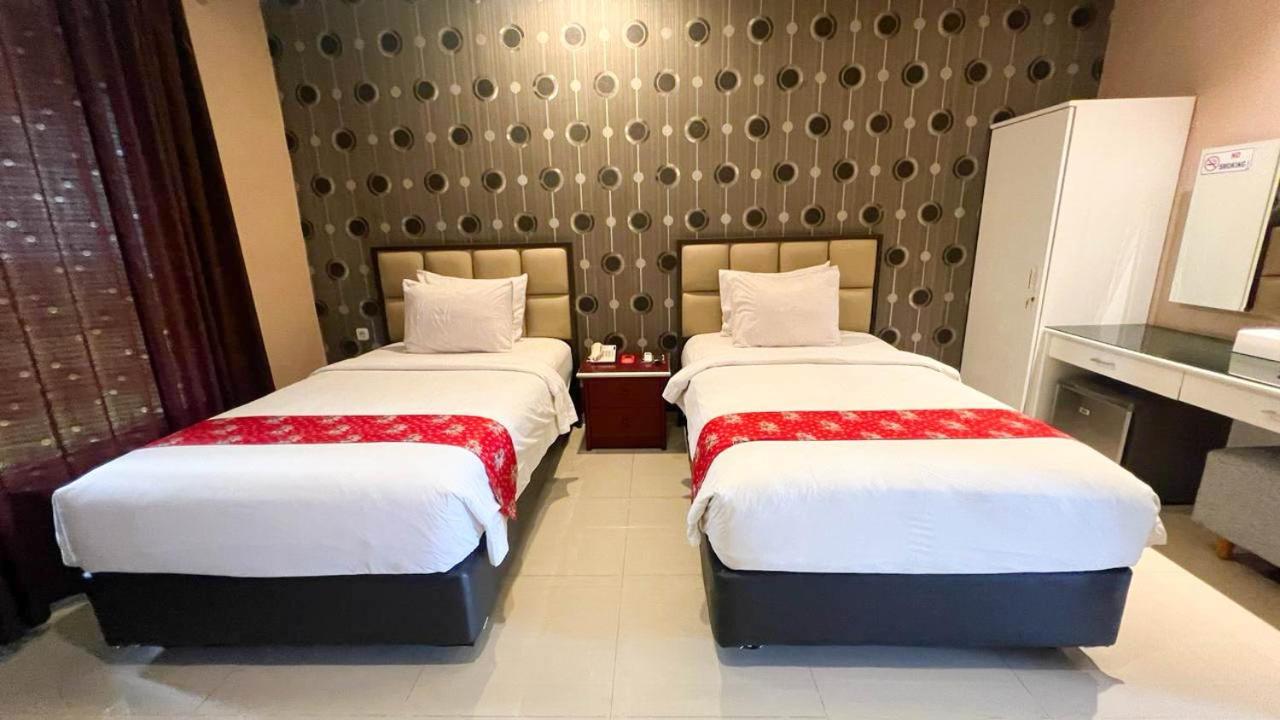 New Surya Hotel Banyuwangi  Luaran gambar