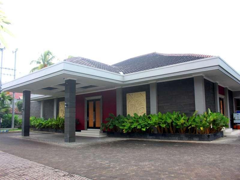 New Surya Hotel Banyuwangi  Luaran gambar